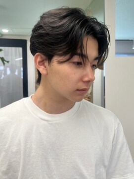 ハチ(HACHI) ENHYPENソンフン風カット＋ダウンパーマ