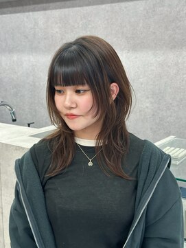 SSAW ミディアムハッシュカット