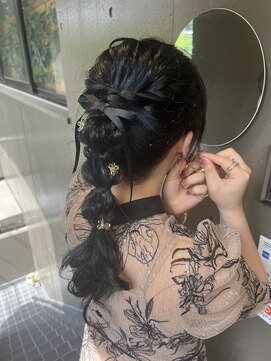 プランツヘアー 高宮店(Plants hair) 黒髪でも可愛い編みおろしポニー^ ^