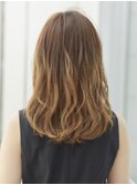 ほつれウェーブ×リラクシーセミディスタイル