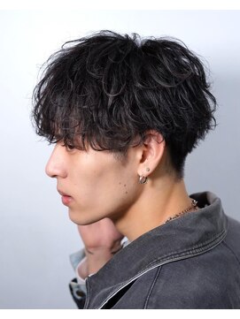 アイトーキョー 横浜(AI TOKYO) 束感/アップバング/ツーブロックマッシュ/コンマヘア[横浜駅]