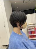 丸み 抜け感 ストレート おしゃれ ショート