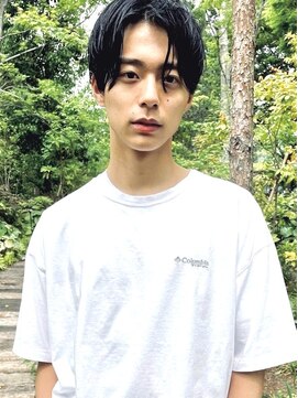 ノイ(noi) センターパートニュアンスパーマツーブロックメンズマッシュ