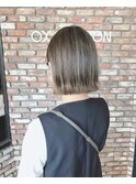 切りっぱなしボブ　ハイライトカラー　