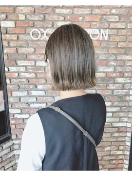 OX CREATION 椥辻 オックスクリエーション 切りっぱなしボブ ハイライトカラー