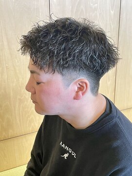 ニアウ 伊勢崎連取店(Niau) アップバングツイストパーマピンパーマ