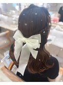 デカリボンハーフアップ