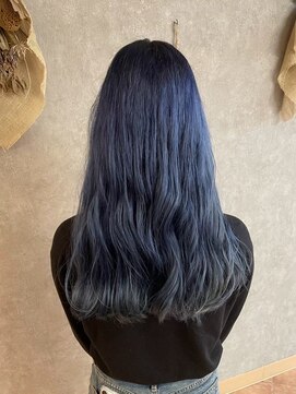 パーミル ルモ クマモト(permille ‰ LUMO Kumamoto) ブルー×セミロング