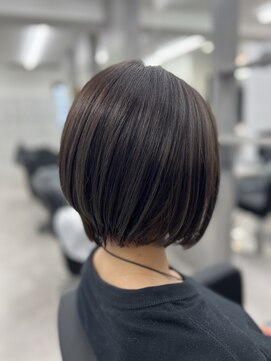 ラピス 新宿(Lapis) 【Lapis新宿】前下がりグラデーションボブ