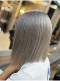ホワイトシルバー切りっぱなしボブブリーチカラーシールエクステ