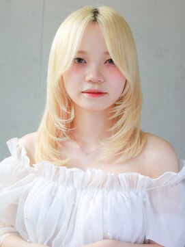 ヘアサロン ガリカ 表参道(hair salon Gallica) ホワイトベージュ×くびれレイヤーミディ
