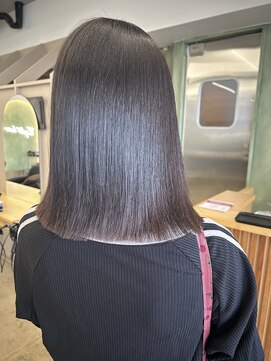 エイトオロク 那覇小禄店(EIGHT oroku) 艶ボブで叶える上品ストレートパーマスタイル