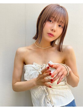 エイミー(Aimee) Aimee 町田　ナチュラルベージュ×外ハネボブ