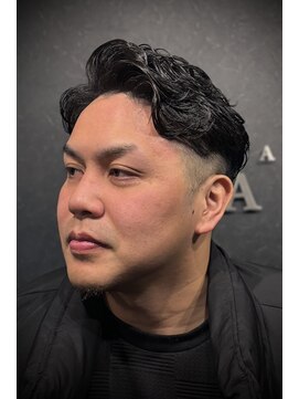 バーバークラシックス(BARBER CLASSICS) かきあげパーマ