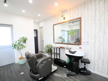 クラウンクラウン(CLOWN CLOWN)の写真/【深夜24時まで営業◇】仕事帰りも早朝も♪1席のみの贅沢空間で、周囲を気にせずゆったりとしたSalontimeを