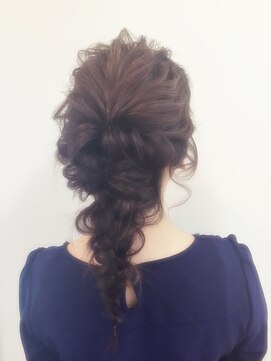 ヘアーサロン セル(Hair Salon CELL) 【ルーズカールウェーブ編み下ろし】