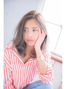 ネオリーブ コパン 鶴見店(Neolive copain) サラサラストカール　透きとおる外国人風カラー