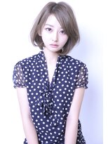 大人可愛いイメチェンひし形ショートで小顔☆センターパート