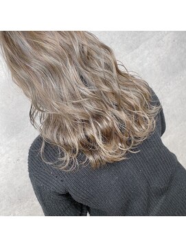 アンダーバーホワイト 天王寺阿倍野店(_WHITE) シークレットアッシュ