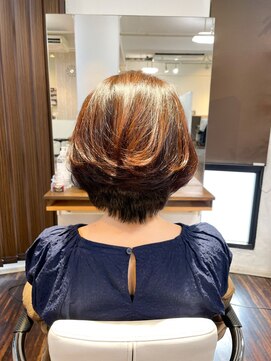 アトリエアルシュ(atelier ARCHE) 大人ショートボブ,小顔,ひし形ショートボブ,後頭部ボリューム