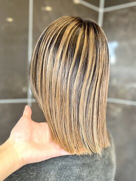 アヤナ バイ アヤラ(ayana by ayala) ベージュバレイヤージュ/片岡タイガー