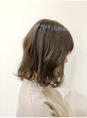 オリーブカラー