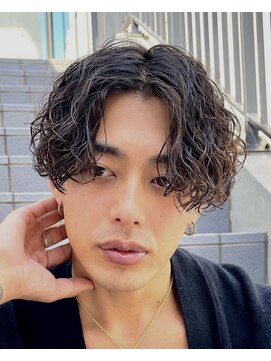 アソビ 表参道(ASOBI) 波巻きパーマ　センターパート