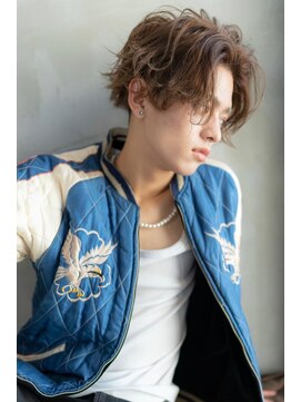 ケアリー 大泉学園(Carelly) ツイストパーマ七三オールバックマッシュウルフスリークショート