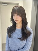 レイヤーカット　くびれ巻き　オリーブベージュ