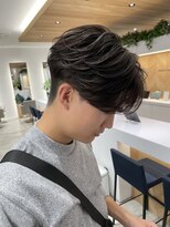 ステアケース 武蔵小杉店(stair:case)&nbsp;武蔵小杉王道ナチュラルセンターパートフェザーパーマ