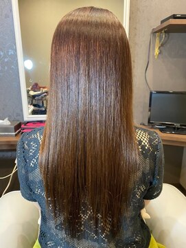 コンセプト 淡路店(concept) 髪質改善で質感を整え、日常に馴染む自然な艶ロング