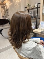 ティアレ(Tiare) 伸ばしかけセミディレイヤー、まろやかベージュ