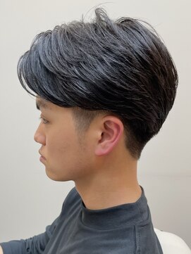 ソレリア(Soleria) 大人の色気あるかき上げヘア/40代男性ヘアスタイル
