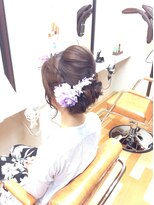 美容室 バル クリエ&nbsp;ルーズなシニヨンアップ