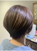 ショートボブ