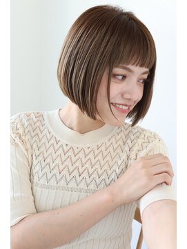 エクリボンヌ(equri bonne) ツヤのある、上品カジュアルヘア