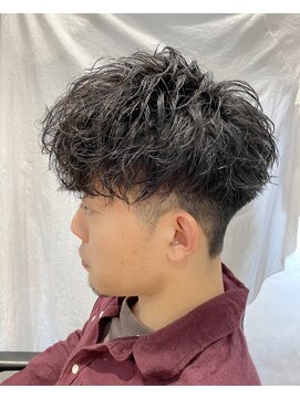 ザ サードヘアー 柏(THE 3rd HAIR) 刈り上げ高め 2ブロック無造作マッシュ前下がりお洒落バランス