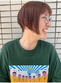 前下がりボブ__刈り上げ__ハイトーンカラー__ピンクベージュ色