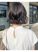 グレーアッシュ　ボブ