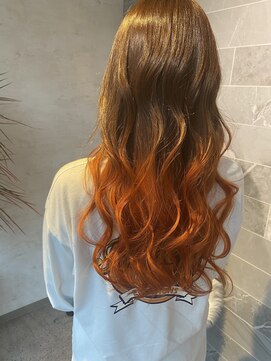 ジル アンク(Jill ankh) 《Jillankh姫路駅前》オレンジ グラデーション 派手髪