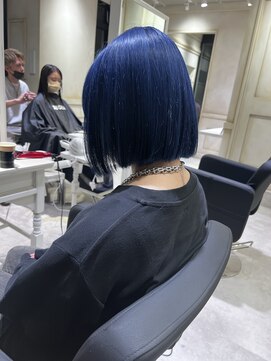アソビ 表参道(ASOBI) ぱっつんボブ　青髪　ネイビーブルー