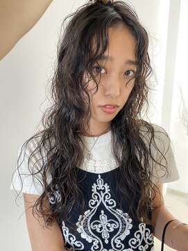 シアター(CIARTOR) ロングパーマスタイル