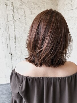 ペネロープ(Penelope) 新宿/ハイライト/外ハネボブ/ミディアムボブ