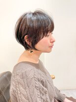 月のヒ 丸みゆったりショート