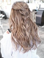 マリアナ(Mariana)&nbsp;ハイライトショートヘアレイヤーカットダブルカラー