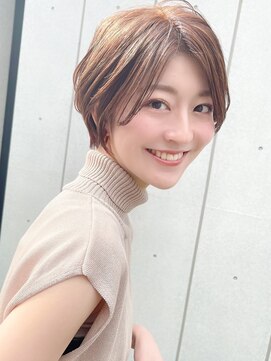 ネイロ 日本橋(NeiRo) 小顔ショートボブハイライトカラー大人ショートカット白髪ぼかし