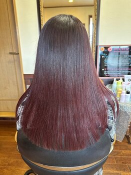 ユアサ(YUASA)の写真/最初から最後まで一人のスタイリストが担当します♪居心地の良い空間で気を張らずにサロンタイムを過ごせる