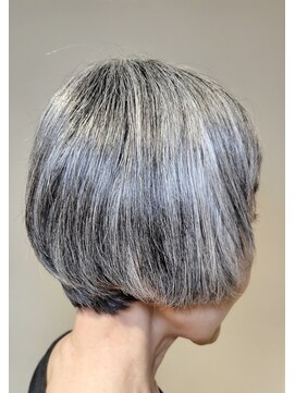 松本平太郎美容室 国立店 グラデーションボブ