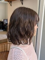 似合わせボブパーマ 暗髪カラー 透明感カラー　ニュアンスパーマ