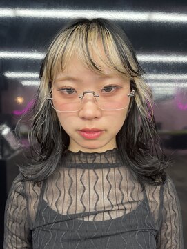 キジ(KIJI) フェイスフレーミング/インナーカラー/ブロンド/ワイドバング